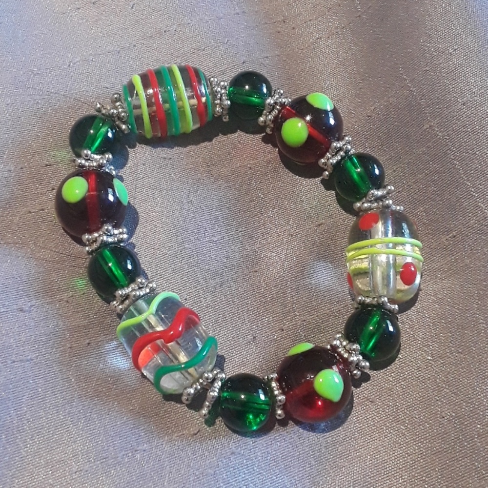 Christmas beaded bracelet